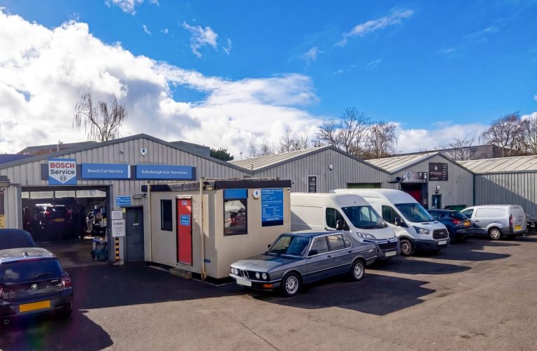 Car Servicing, Repairs & MOT at [garagename]